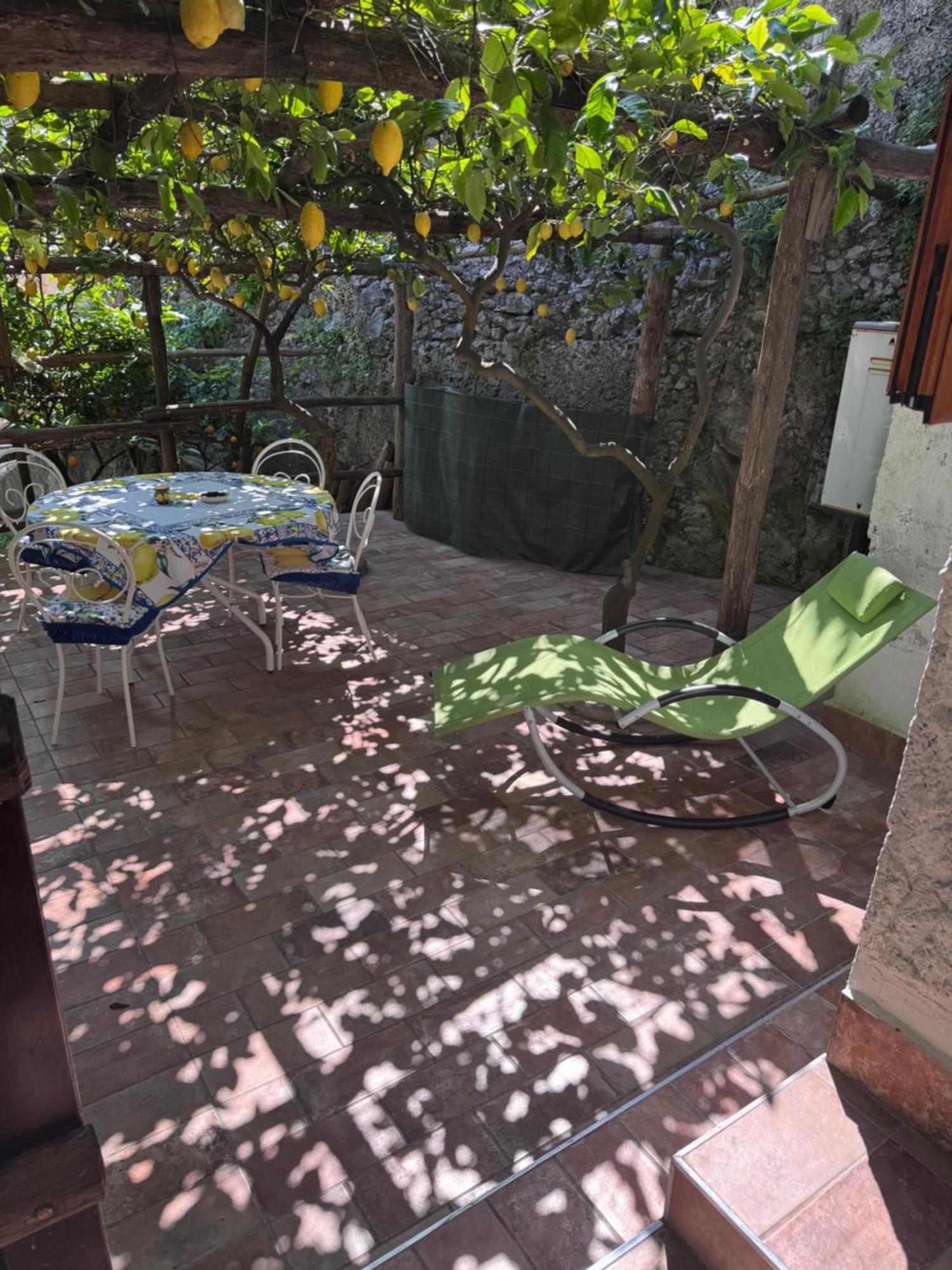 Il Limoneto Di Teresa Amalfi Coast Apartment Maiori Luaran gambar